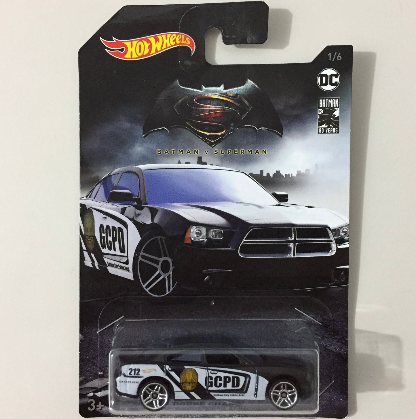 Batman Hot Wheels 80 Years ´11 Dodge Charger R/T (2019)