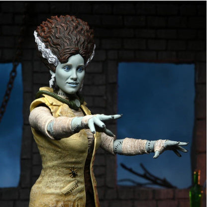 Teenage Mutant Ninja Turtles x Universal Monsters: April O'Neill as The Bride Of Frankenstein